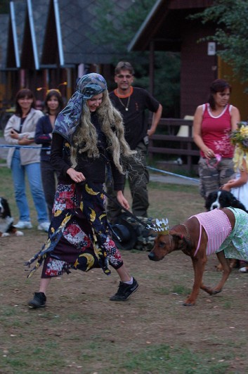 Karneval pejsků a páníčků